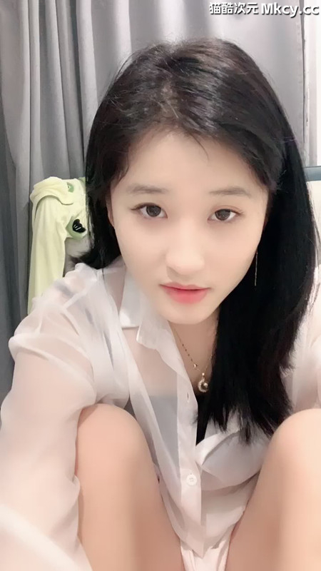 云妹妹-校花来了！好漂亮好甜美，清纯反差小姐姐自慰！一字马！好想进入她[7v/3.50G]
